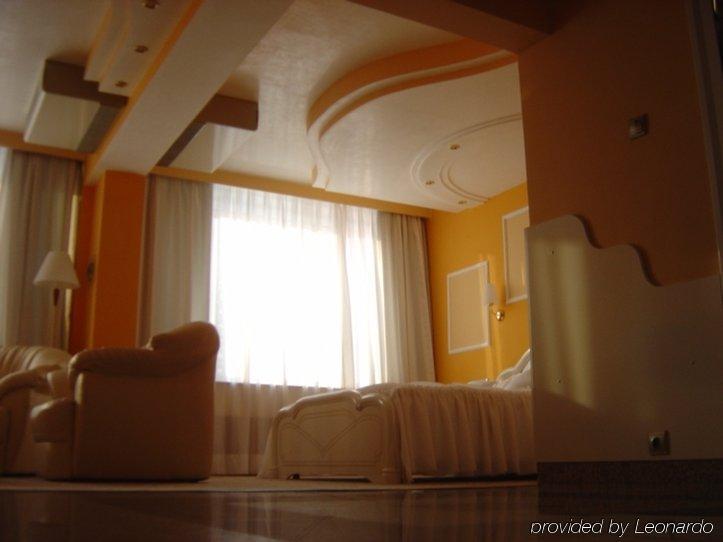 Hotel Carpati Baia Mare Zimmer foto